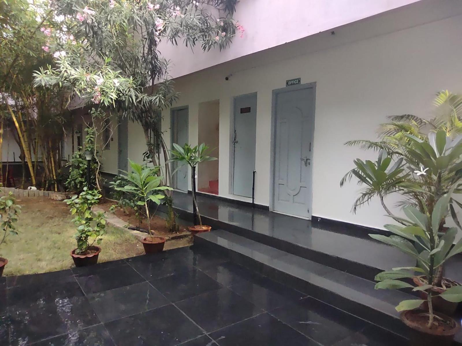 The Well Beach Side Guest House Auroville Exteriör bild