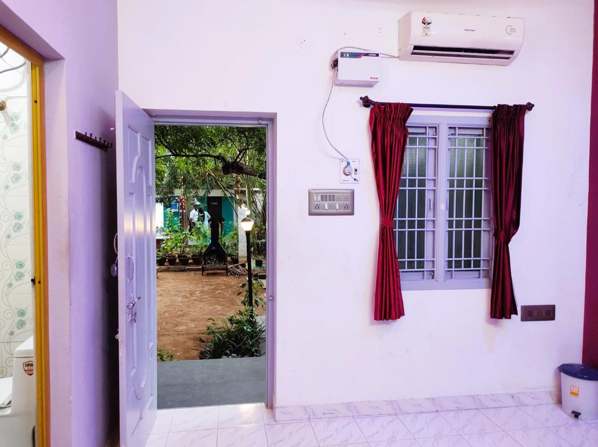 The Well Beach Side Guest House Auroville Exteriör bild