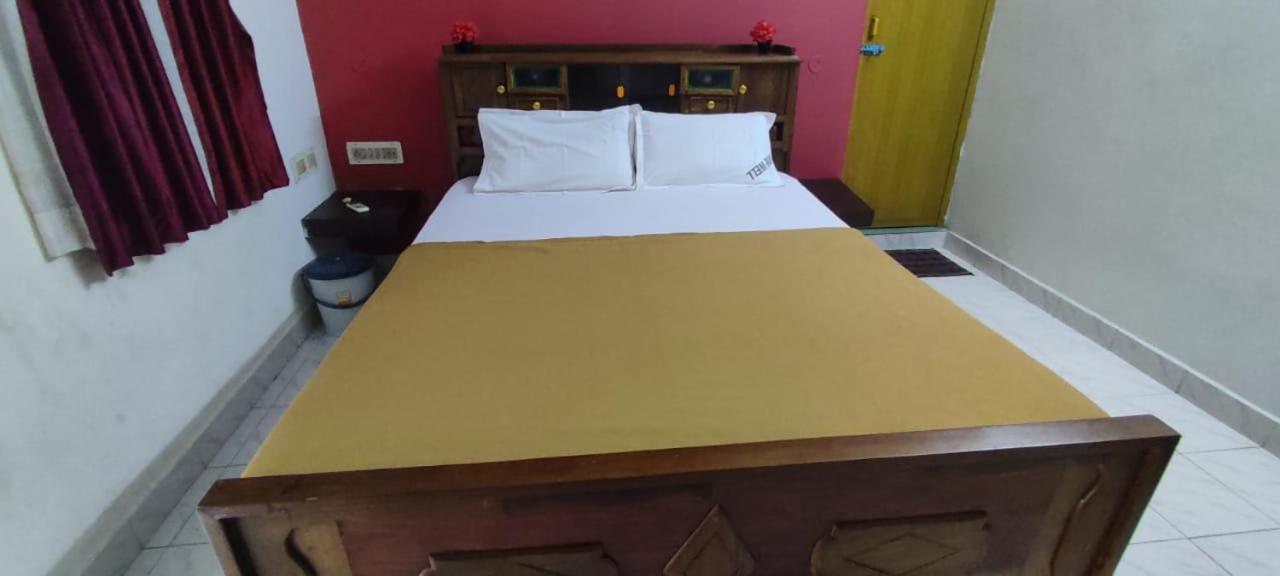 The Well Beach Side Guest House Auroville Exteriör bild